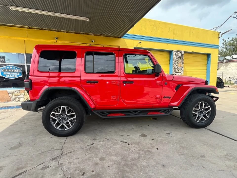 2025 Jeep JL Wrangler - Image 8 of 15