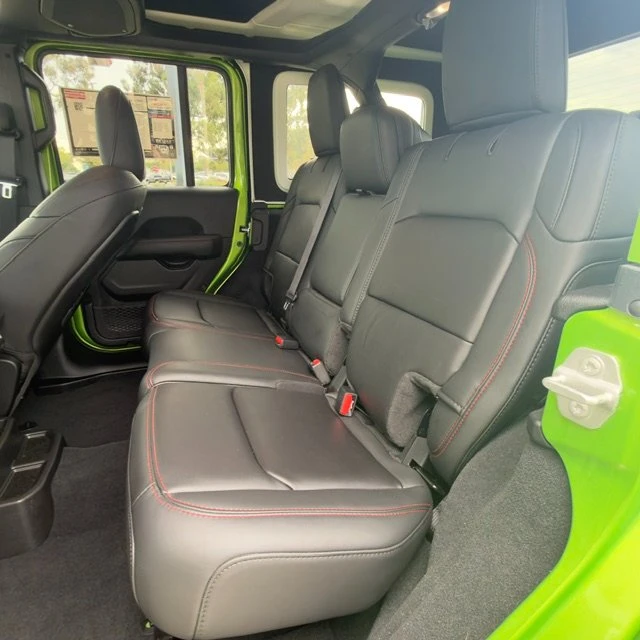 2025 Jeep JL Wrangler - Image 5 of 7