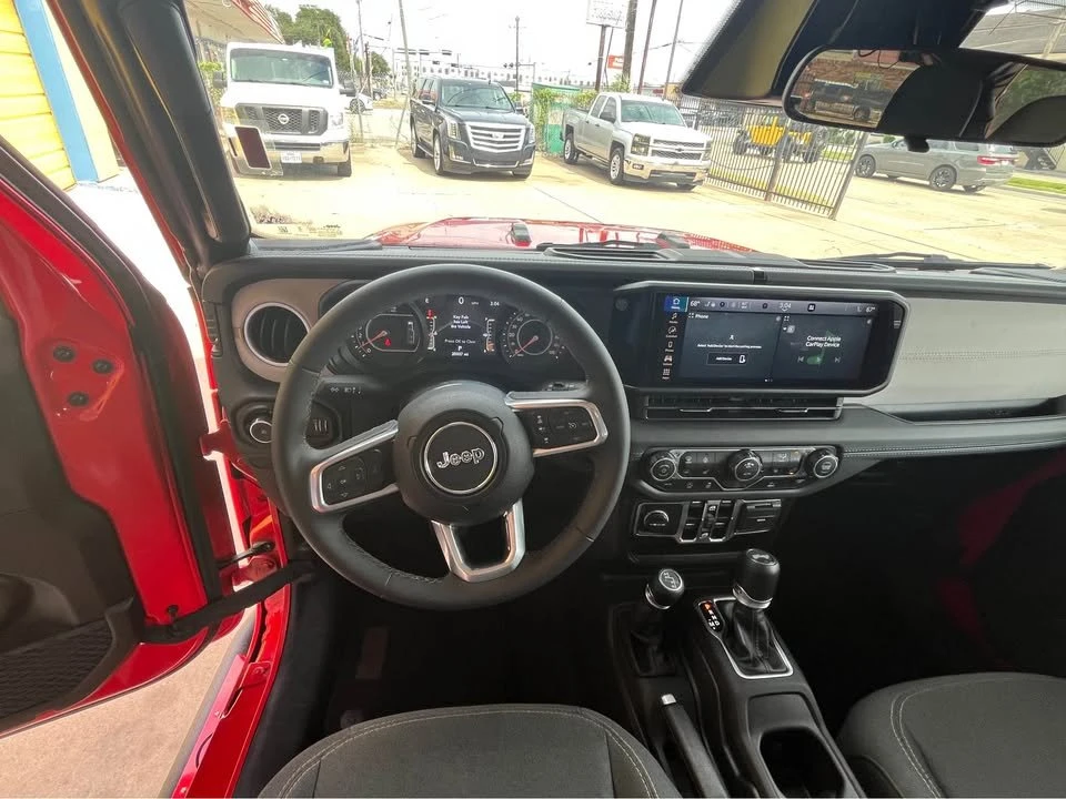 2025 Jeep JL Wrangler - Image 15 of 15