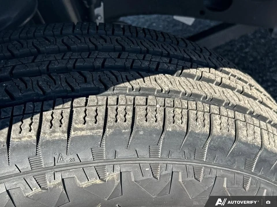 2025 Jeep JL Wrangler - Image 9 of 18