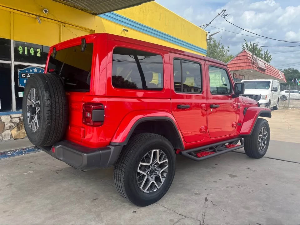 2025 Jeep JL Wrangler - Image 7 of 15