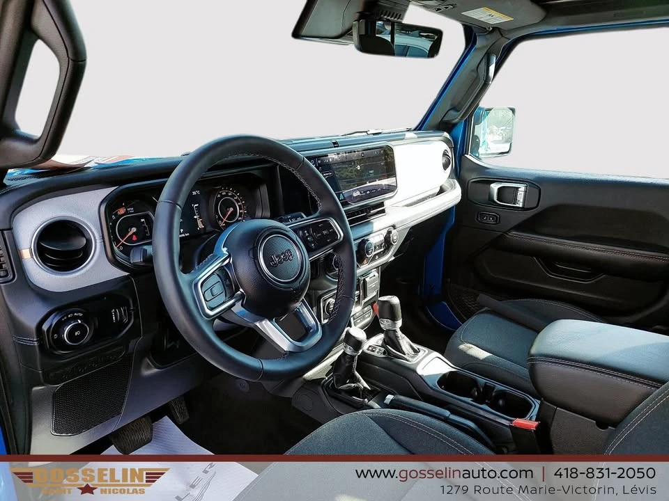 2025 Jeep JL Wrangler - Image 9 of 10