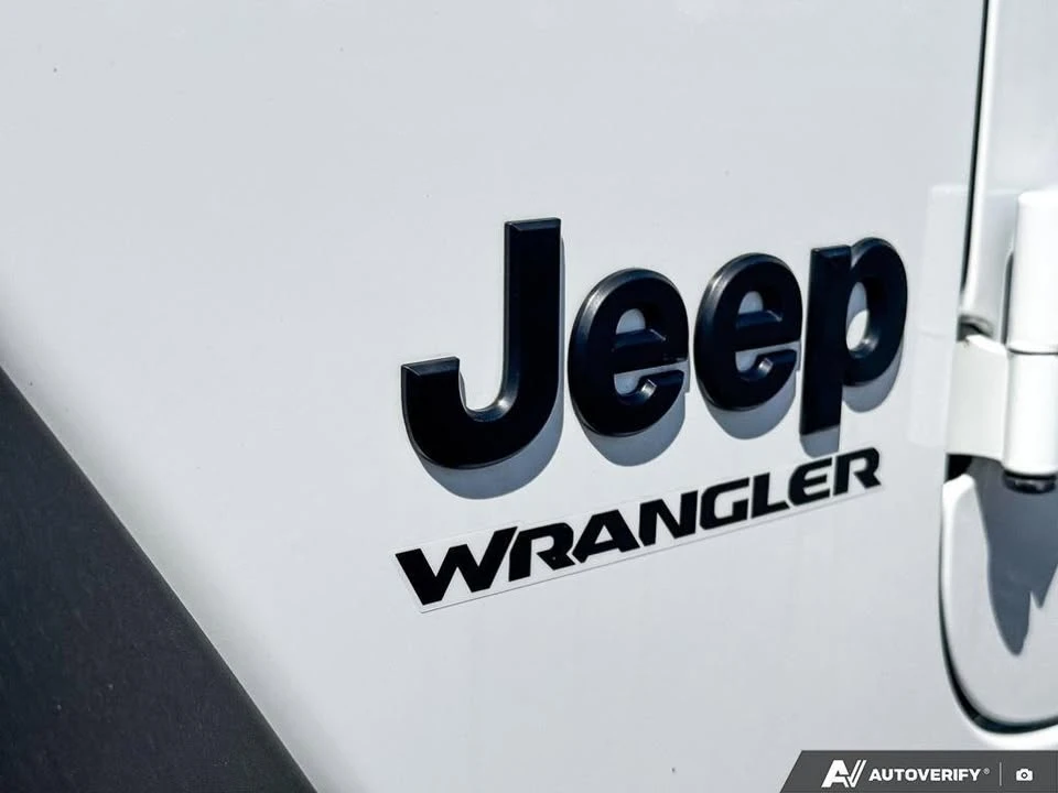 2025 Jeep JL Wrangler - Image 11 of 18