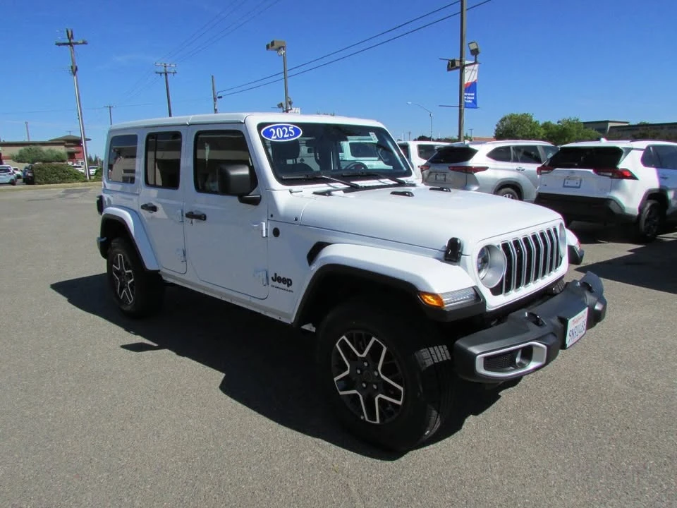 2025 Jeep JL Wrangler - Image 4 of 20
