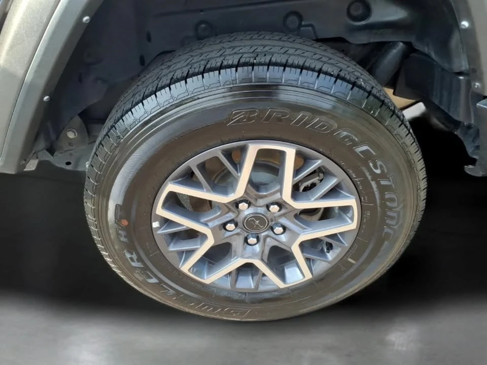2025 Jeep JL Wrangler - Image 9 of 20