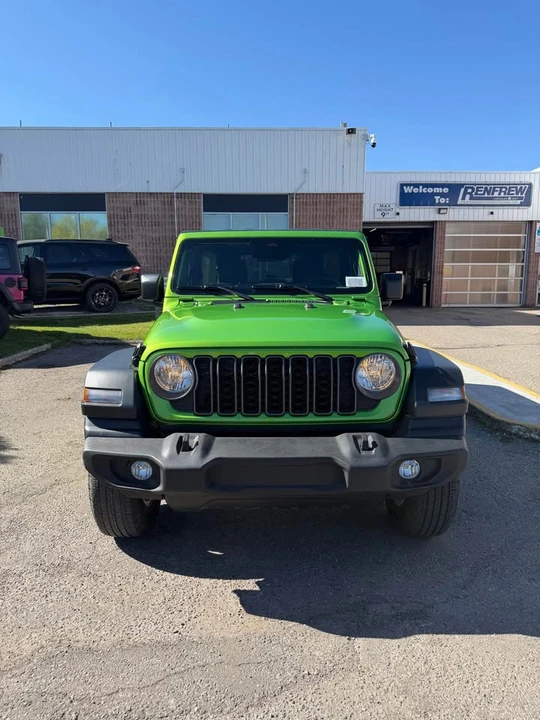 2025 Jeep JL Wrangler - Image 2 of 8