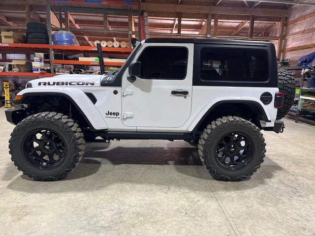 2025 Jeep JL Wrangler - Image 2 of 7