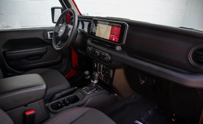 2025 Jeep JL Wrangler - Image 14 of 21