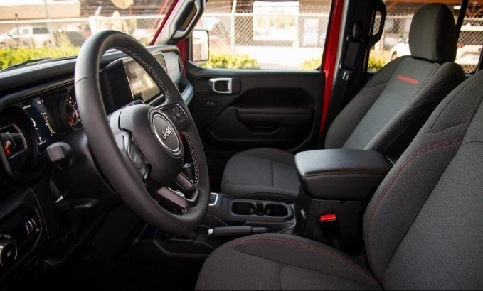 2025 Jeep JL Wrangler - Image 18 of 21
