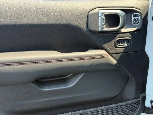 2025 Jeep JL Wrangler - Image 11 of 12
