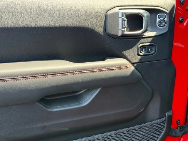 2025 Jeep JL Wrangler - Image 11 of 12
