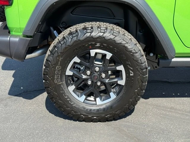 2025 Jeep JL Wrangler - Image 10 of 12