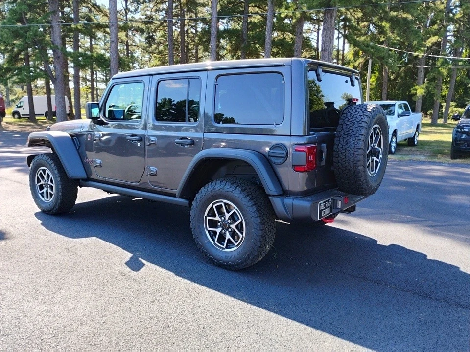 2025 Jeep JL Wrangler - Image 7 of 12