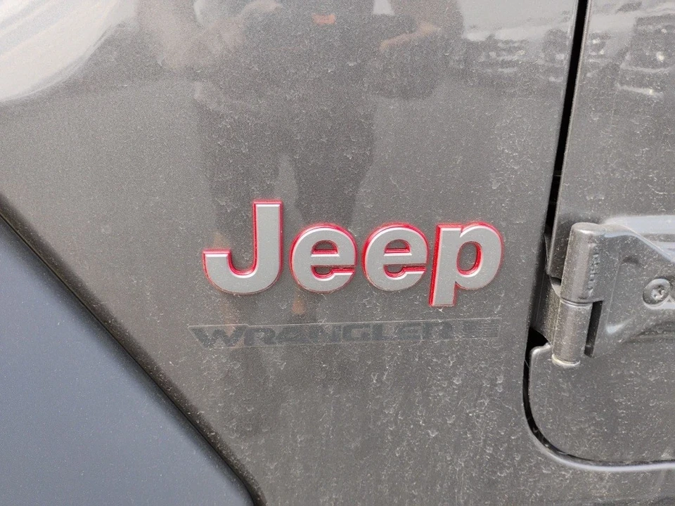 2025 Jeep JL Wrangler - Image 10 of 12