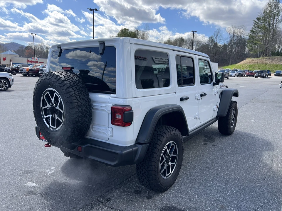 2025 Jeep JL Wrangler - Image 3 of 21