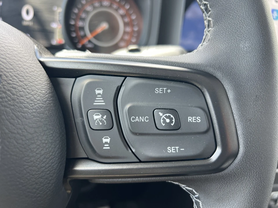 2025 Jeep JL Wrangler - Image 20 of 21