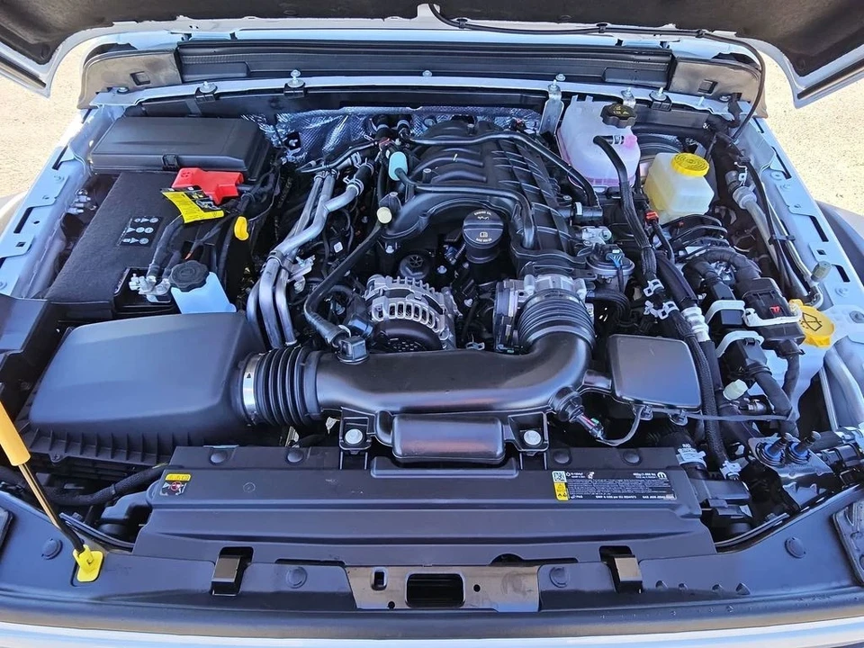2025 Jeep JL Wrangler - Image 21 of 21