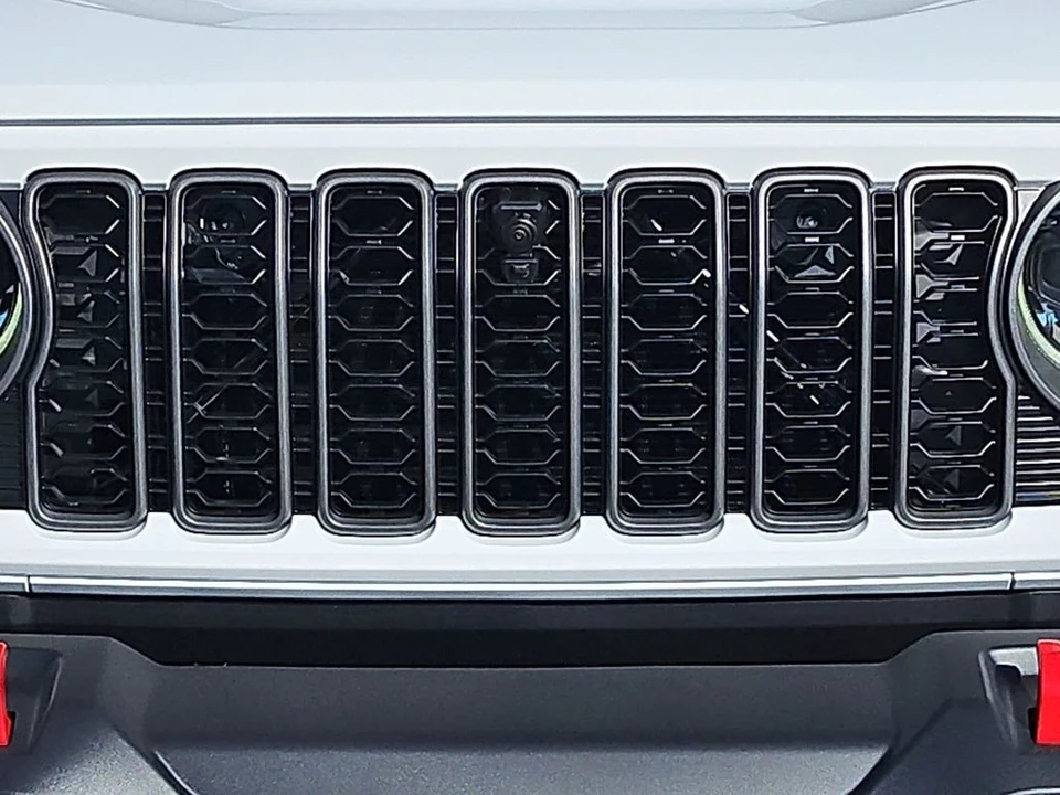 2025 Jeep JL Wrangler - Image 20 of 21