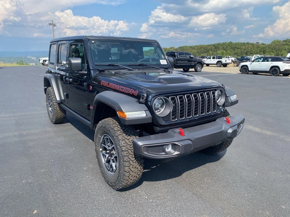 2025 Jeep JL Wrangler - Image 3 of 12