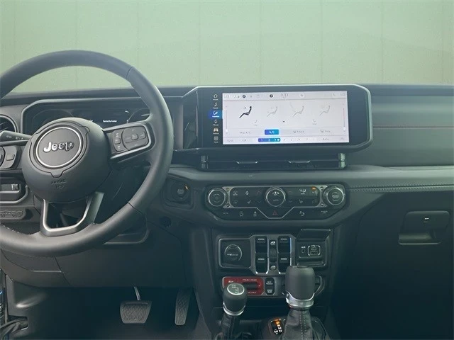 2025 Jeep JL Wrangler - Image 20 of 21