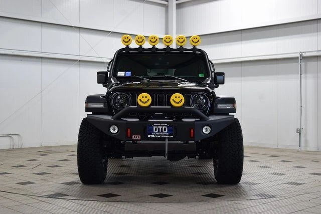 2025 Jeep JL Wrangler - Image 2 of 31