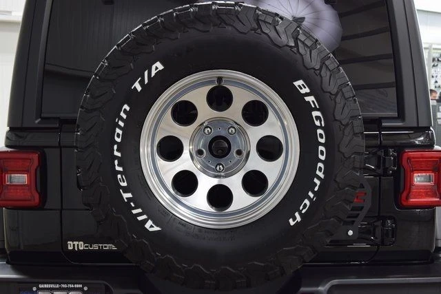 2025 Jeep JL Wrangler - Image 27 of 31