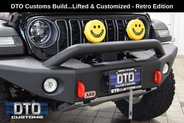 2025 Jeep JL Wrangler - Image 11 of 31