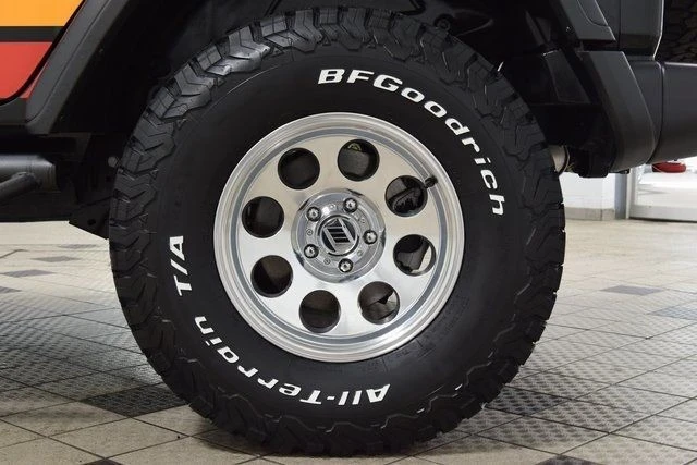 2025 Jeep JL Wrangler - Image 28 of 31