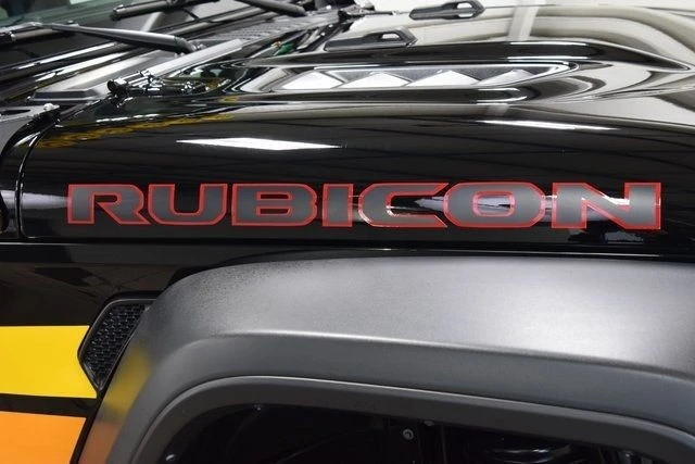 2025 Jeep JL Wrangler - Image 15 of 31