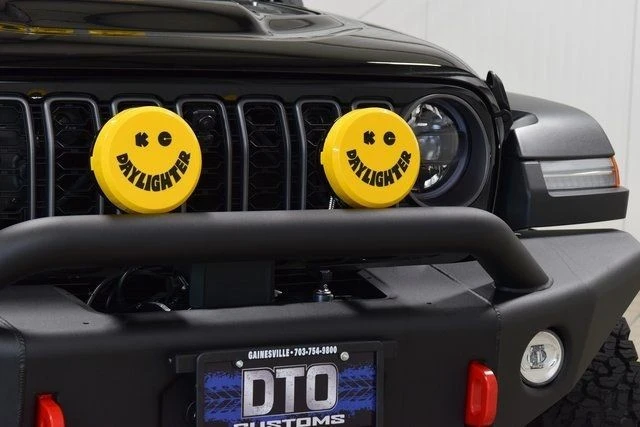 2025 Jeep JL Wrangler - Image 9 of 31