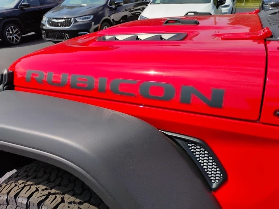 2025 Jeep JL Wrangler - Image 11 of 12