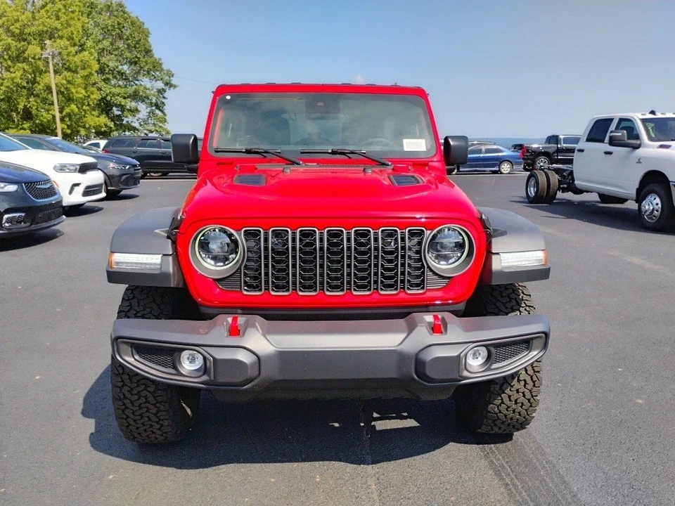2025 Jeep JL Wrangler - Image 2 of 12