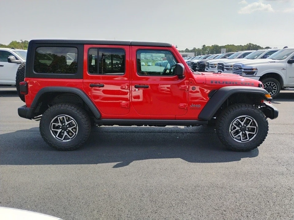 2025 Jeep JL Wrangler - Image 4 of 12