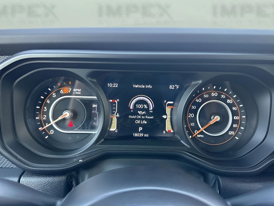 2025 Jeep JL Wrangler - Image 19 of 31