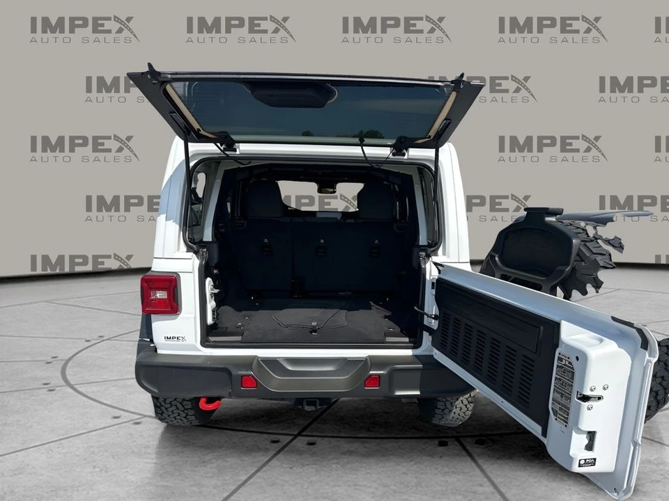 2025 Jeep JL Wrangler - Image 24 of 31