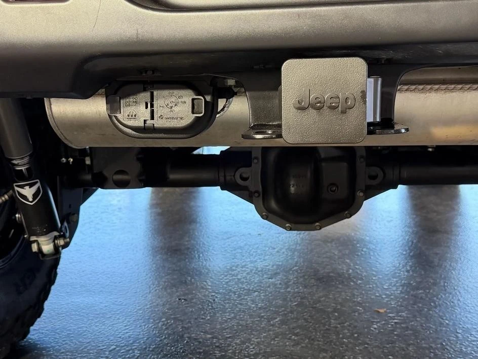 2025 Jeep JL Wrangler - Image 23 of 31