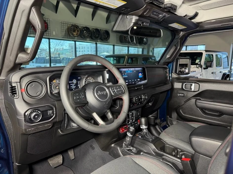 2025 Jeep JL Wrangler - Image 13 of 31