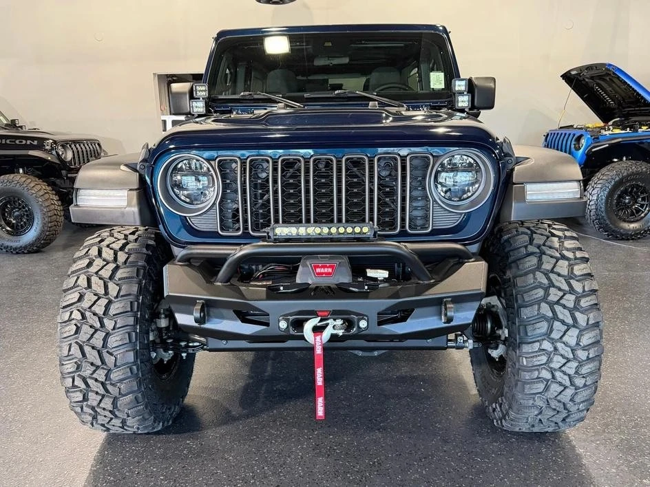 2025 Jeep JL Wrangler - Image 3 of 31