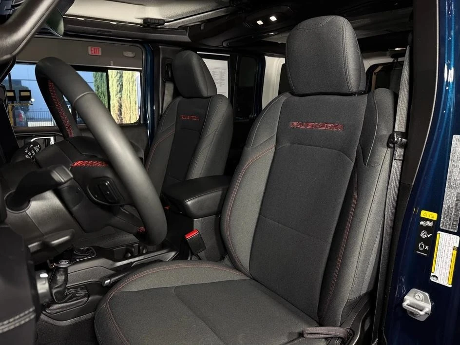 2025 Jeep JL Wrangler - Image 14 of 31