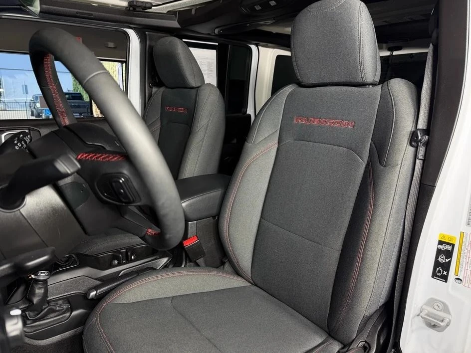 2025 Jeep JL Wrangler - Image 16 of 29