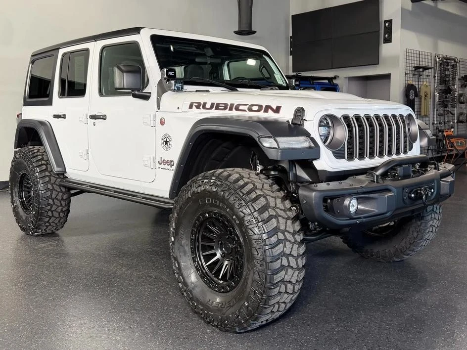 2025 Jeep JL Wrangler - Image 2 of 29