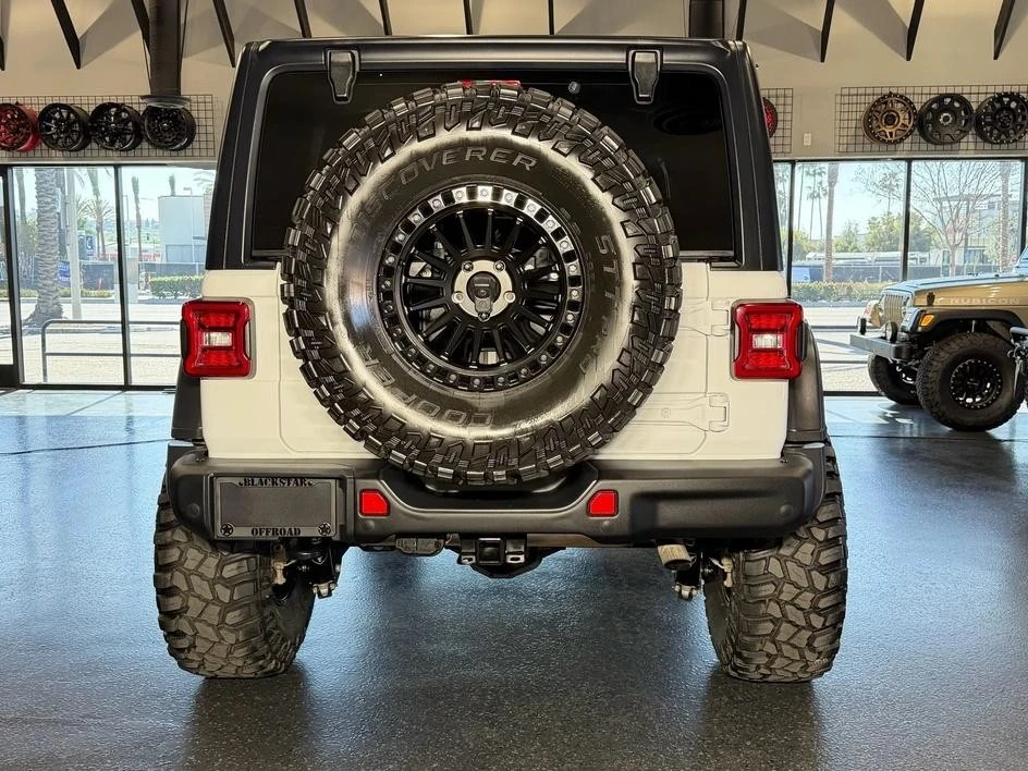 2025 Jeep JL Wrangler - Image 12 of 29