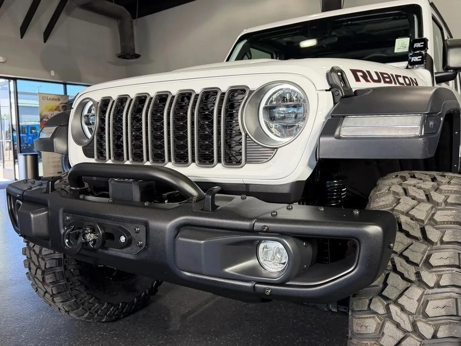 2025 Jeep JL Wrangler - Image 6 of 29