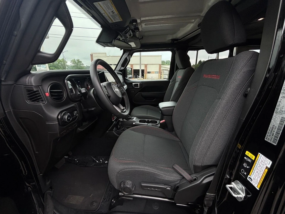 2025 Jeep - Image 23 of 31
