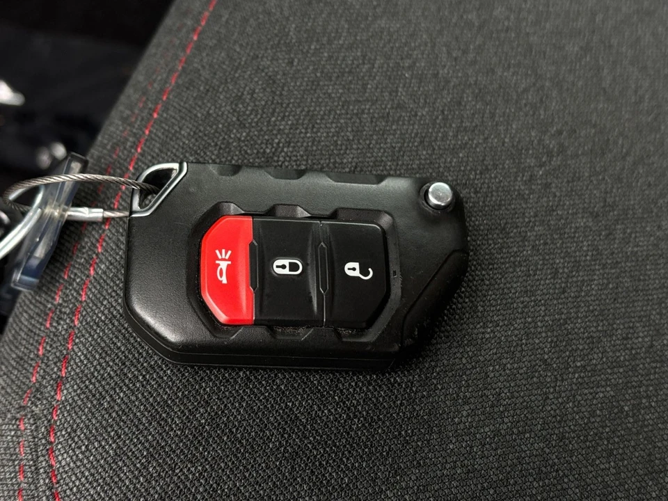 2025 Jeep - Image 19 of 31