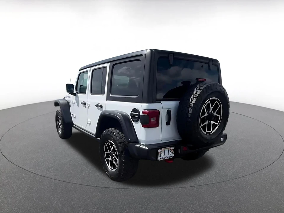 2025 Jeep JL Wrangler - Image 9 of 31