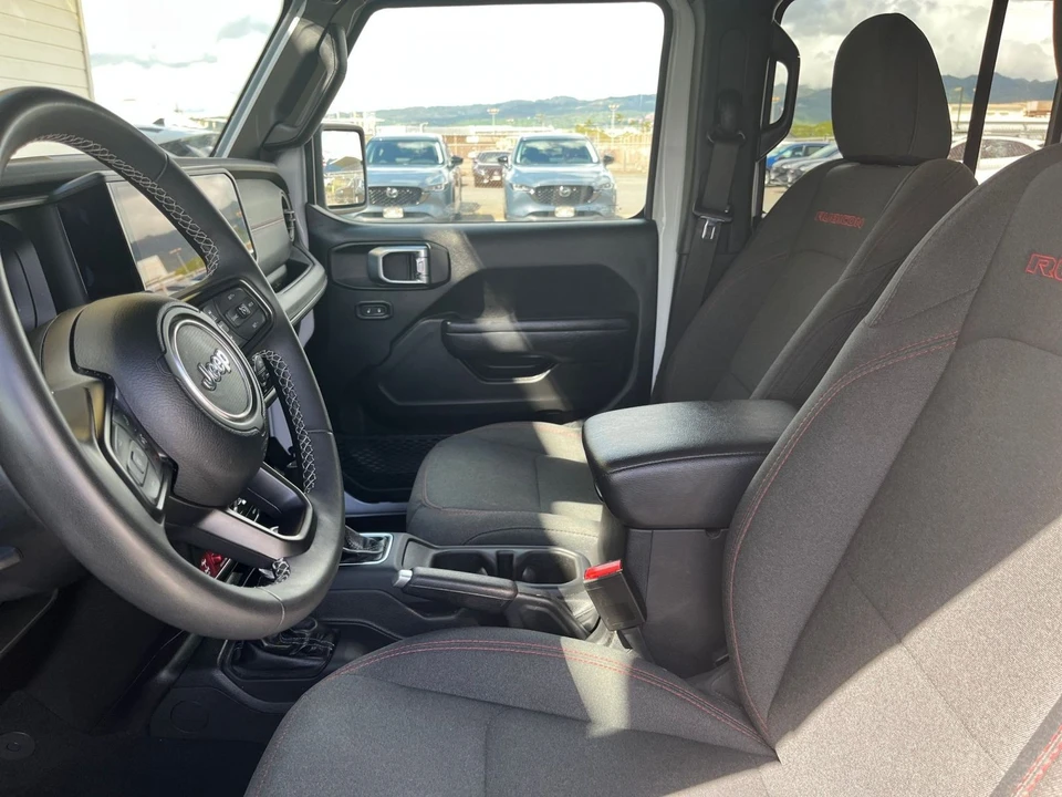 2025 Jeep JL Wrangler - Image 22 of 31