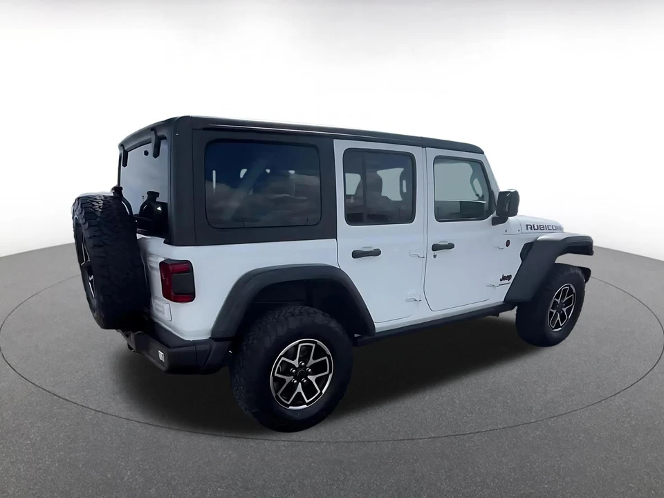 2025 Jeep JL Wrangler - Image 12 of 31