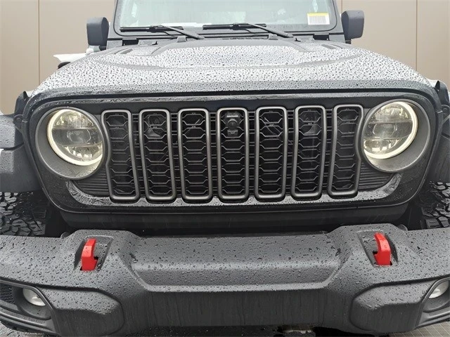 2025 Jeep JL Wrangler - Image 9 of 21