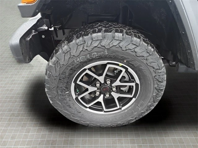 2025 Jeep JL Wrangler - Image 10 of 21